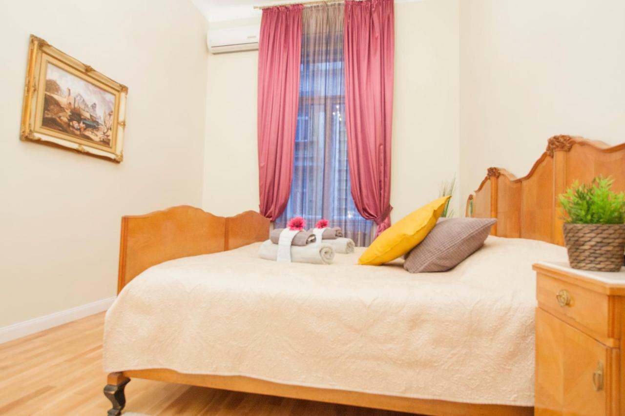 New York Palace View Apartment ブダペスト エクステリア 写真